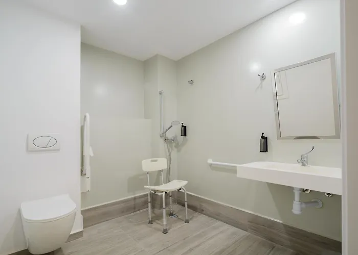 Plini Hotel 2*